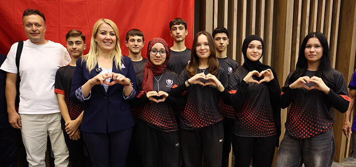 Merkezefendi̇ Beledi̇yesi̇’nden 127 Amatör Spor Kulübüne Malzeme Desteği̇ (8)