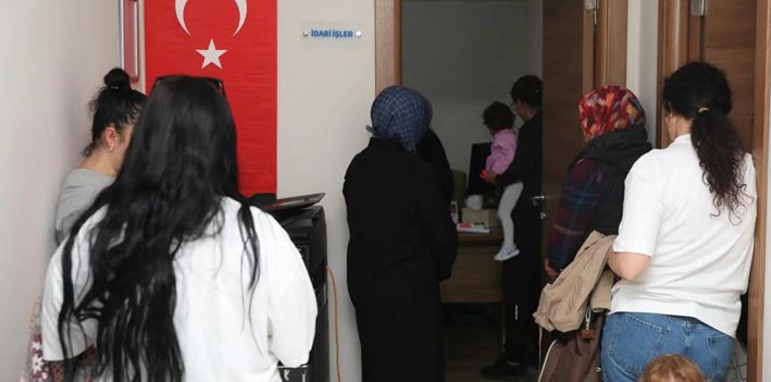 Merkezefendi̇ Beledi̇yesi̇’nden Kursi̇yerlere Sağlikli Yaşam Desteği̇ (4)